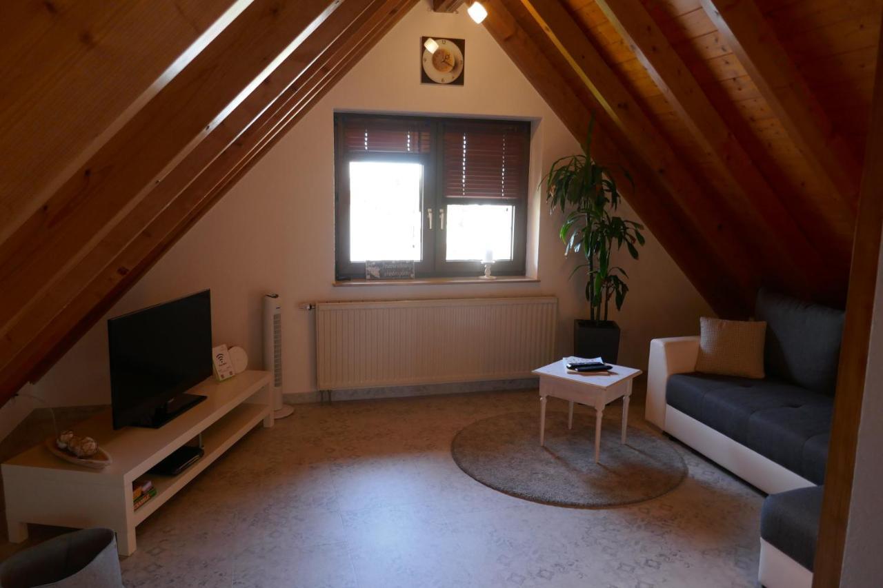 Moderne 2 Zi - Fewo Weinbergliebe Am Tuniberg Zwischen Freiburg Und Frankreich Merdingen Екстериор снимка